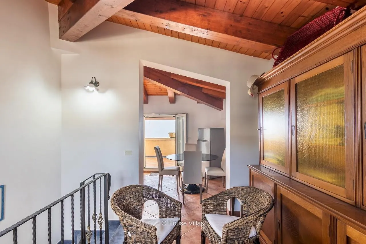 Apartment House&Villas - La Terrazza Sul Borgo Marzamemi Italy