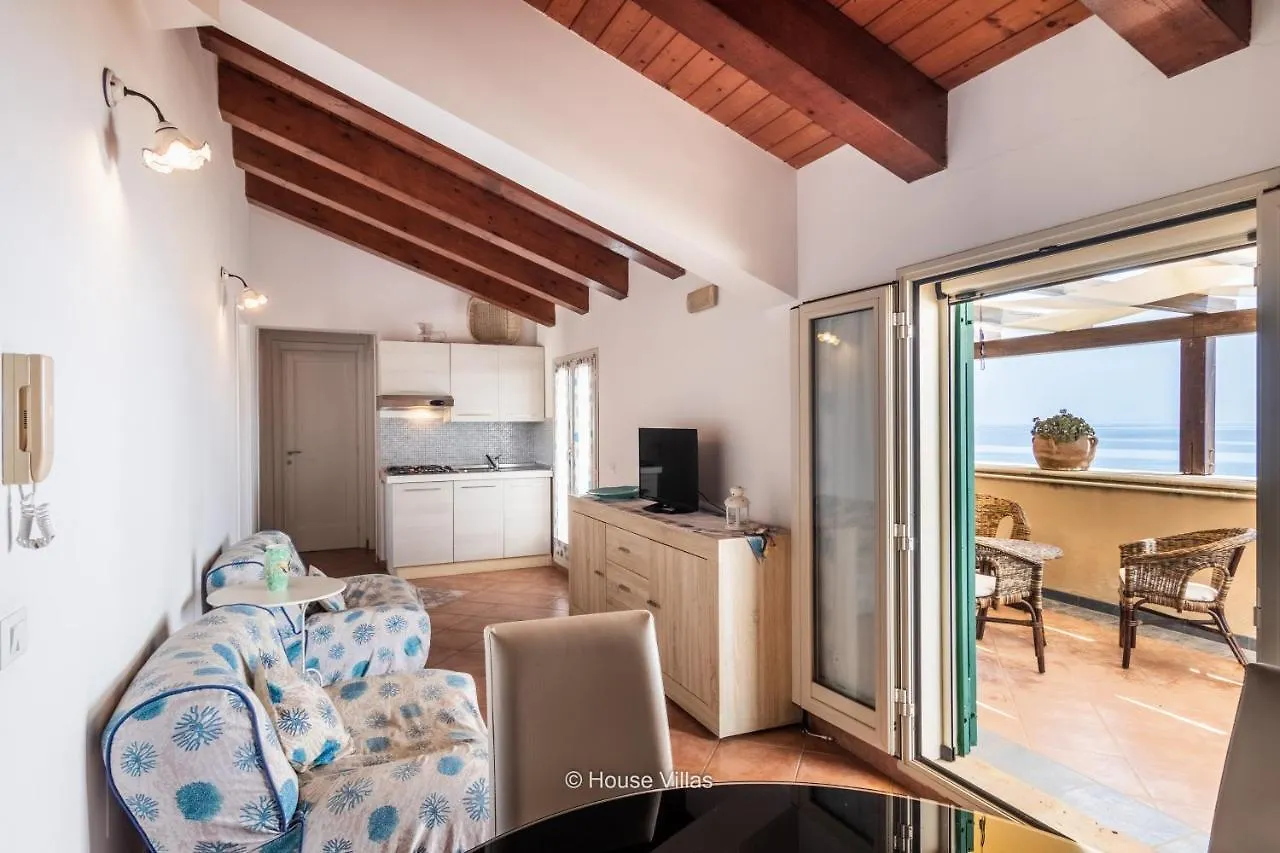 House&Villas - La Terrazza Sul Borgo Marzamemi Apartment